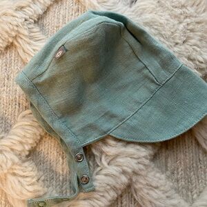 Kyte Baby linen bonnet in Sage, newborn, like new